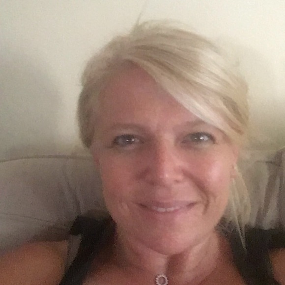 Meet your Posher, Amanda - Picture 1 of 1